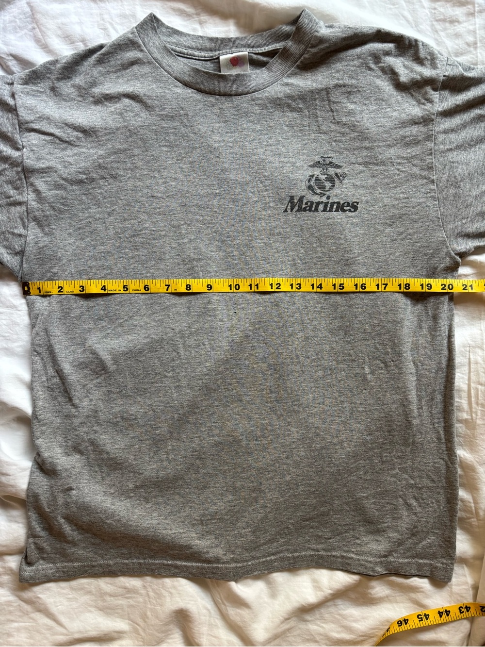 Vintage MARINES Fruit of the Loom T-Shirt Gray “Choose A Place Among The Few” - Picture 7 of 10